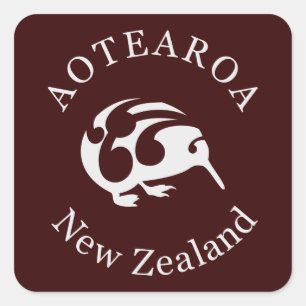 Sticker Carré Grey Kiwi avec Koru, Aotearoa, Nouvelle-Zélande