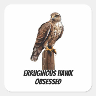 Sticker Carré Hawk ferrougineux perché sur un poteau