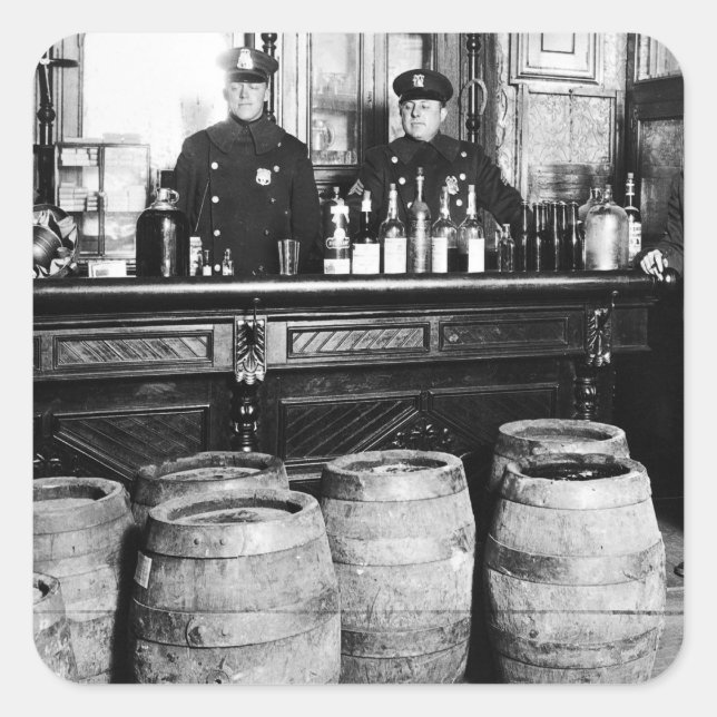 Sticker Carré Interdiction - Police Speakeasy Raid Bootlegger -  (Devant)