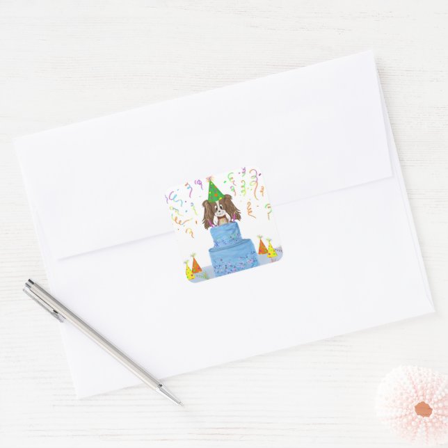 Sticker Carré Joyeux gâteau d'anniversaire Cavalier King Charles (Enveloppe)