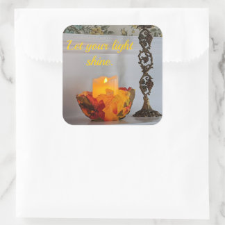 Sticker Carré Laisse éclater ta lumière.