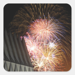 Sticker Carré Les feux d'artifice éclatent