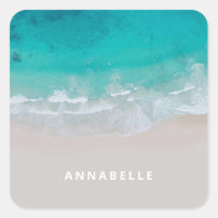 plage de sable tropical océan vagues ensoleillées
