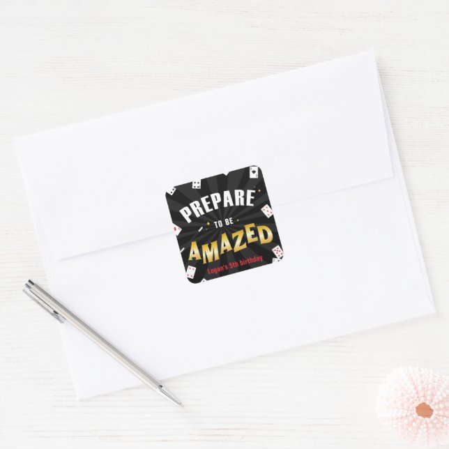 Sticker Carré Préparez-vous à être un Magicien stupéfait Anniver (Enveloppe)