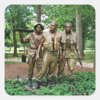 Sticker Carré Statue des trois militaires | Guerre du Vietnam