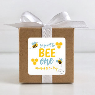 Sticker Carré Sweet to Bee Un 1er Jour d'Abeille fête d'annivers