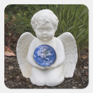 Sticker Carré Un cherub dans le jardin berce la terre