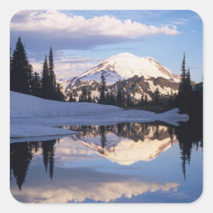 Sticker Carré WA, Mt Rainier NP, Mt Rainier et nuages