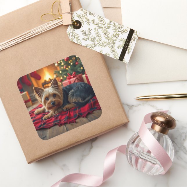 Sticker Carré Yorkshire Terrier Cozy Christmas Evening Painting (Cadeaux)