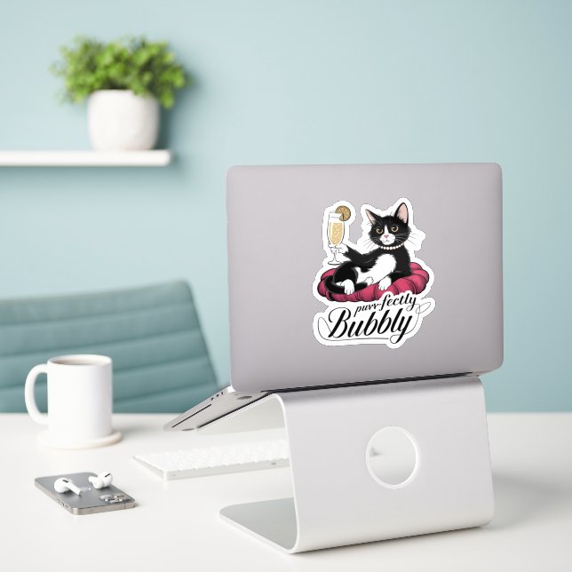 Sticker Chat élégant avec Cocktail 75 Français - Classy &  (Ordinateur portable sur le bureau)