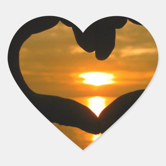 Sticker Cœur Coeur main sur coucher de soleil (Devant)