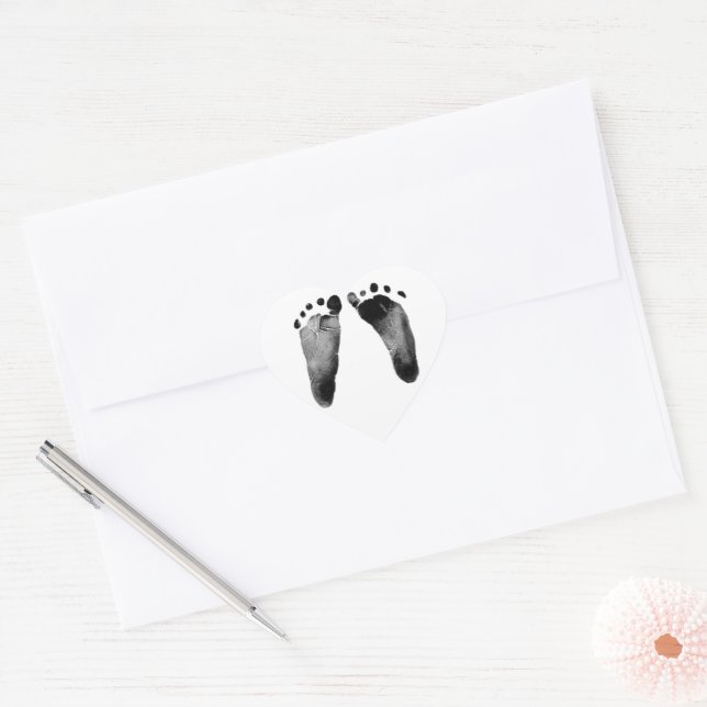Sticker Cœur Empreintes Bébé Sur Blanc (Enveloppe)