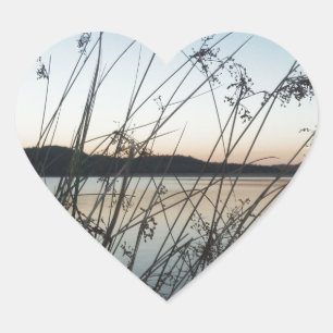 Sticker Cœur Herbes au lac Sunset