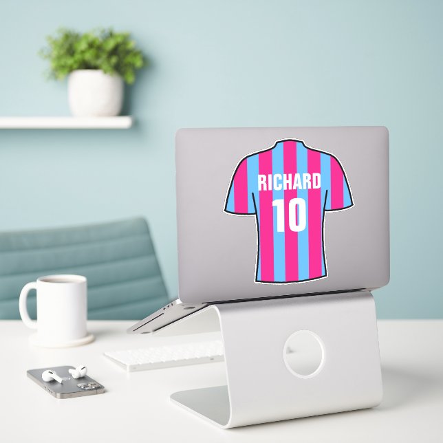 Sticker Design de maillot de football en Claret et bleu. A (Ordinateur portable sur le bureau)