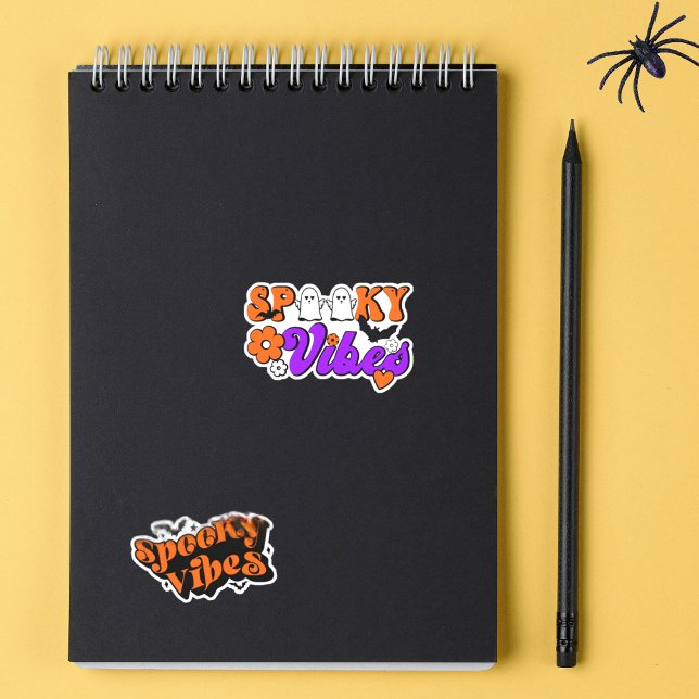 Sticker Éffrayant Vibes Retro Halloween Contour (Spread spooky vibes with these fun retro inspired stickers!)