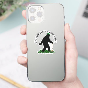 Sticker Gone Squatchin' le jour de la Saint Patrick