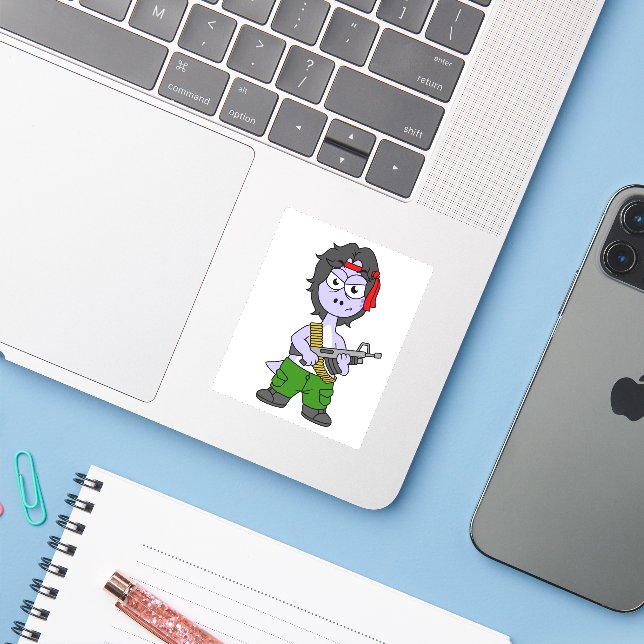 Sticker Illustration D'Un Brontosaurus Habillé En Rambo. (Ordinateur portable avec iPhone)