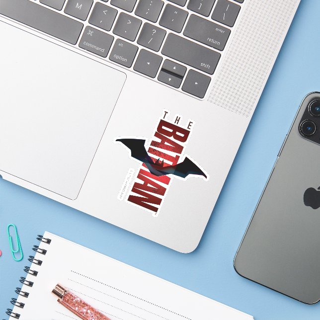 Sticker Logo vertical de Batman (Ordinateur portable avec iPhone)