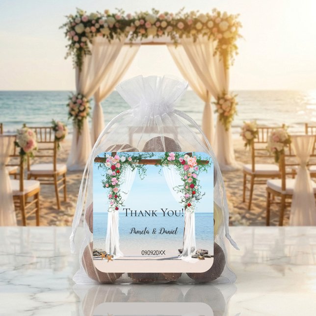 Sticker Mariage Rose de plage (Wedding Thank you sticker with a festive arbor with roses at the beach.)