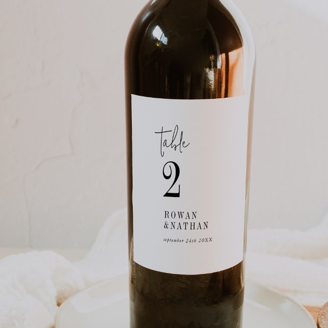 Sticker Moderne Chic 4 x 5,5" Numéro de tableau Vins Étiqu (Modern Chic 4 x 5.5" Table Number Wine Labels)