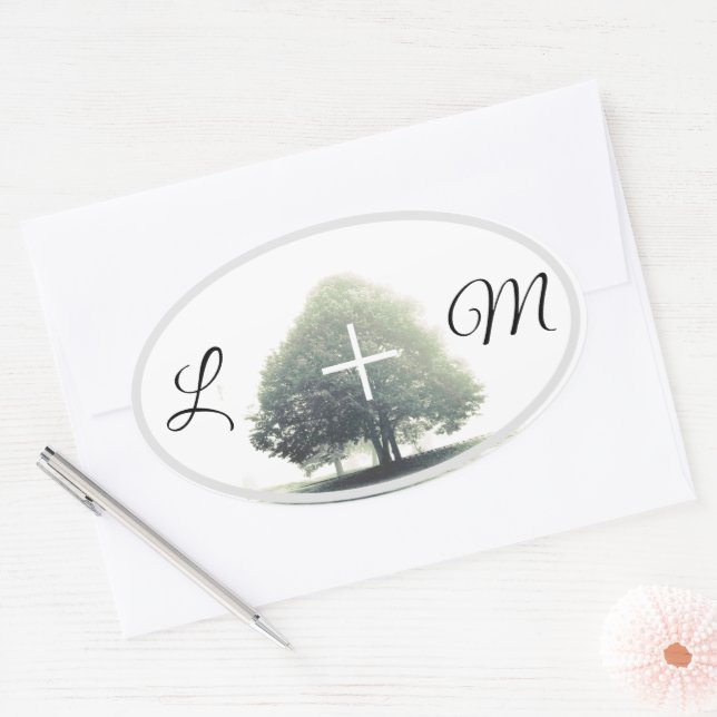 Sticker Ovale Un arbre dans le brouillard avec des lettres (Enveloppe)