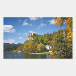 Sticker Rectangulaire Le lac a saigné avec des arbres dans des couleurs