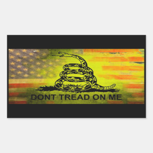Sticker Rectangulaire Ne marchez pas sur moi le drapeau américain de