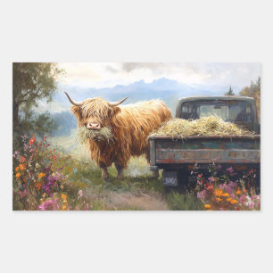 Sticker Rectangulaire Vache des Highlands mangeant du foin