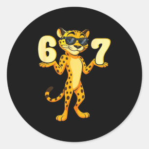 Sticker Rond 67 Mème Guépard Six Sept Mains Mouvement Enfants A