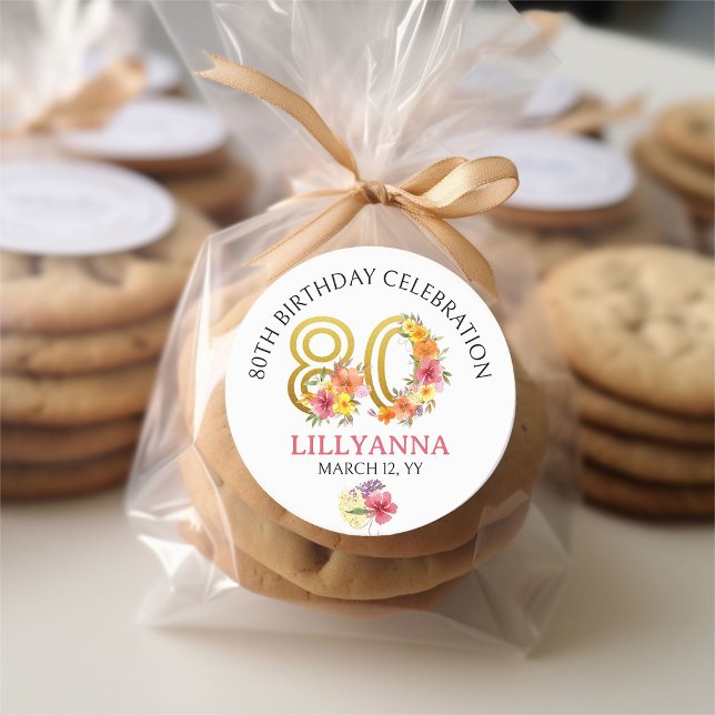 Sticker Rond 80e anniversaire Floral Gold Numéro 80 Personnalis (80th Birthday Party favor stickers from my Floral Number Birthday Party Collection)