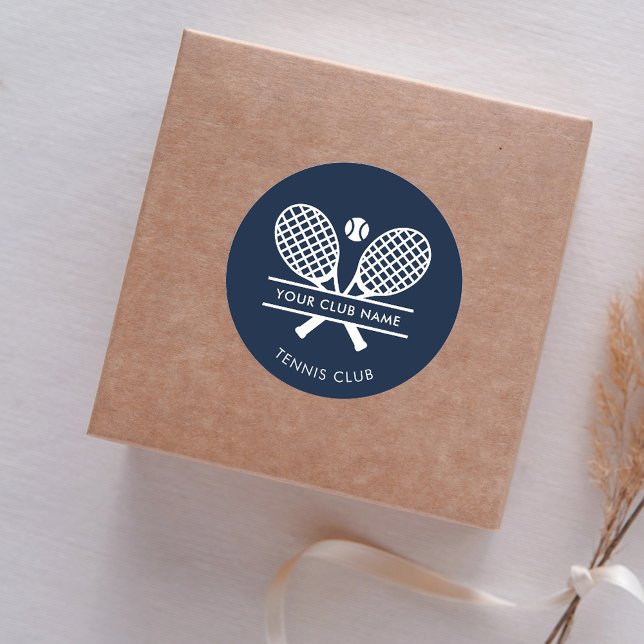 Sticker Rond Ajouter Votre Nom Club Tennis Sports Marine Blue (Lawn Tennis Country Club Rackets Motif Navy Blue Classic Round Sticker)