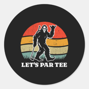 Sticker Rond Allons au parcours rétro Bigfoot Golf Sasquatch Go