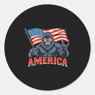 Sticker Rond America Bigfoot Sasquatch Juillet 4 Usa Drapeau Ro