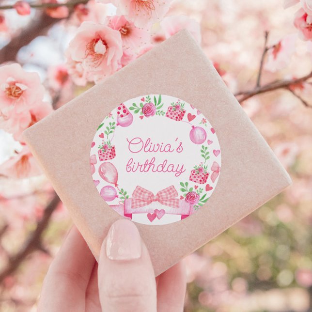 Sticker Rond Aquarelle Preppy Bow rose Coquette fille Anniversa (cute pink coquette birthday party sticker with custom name and watercolor illustrations)