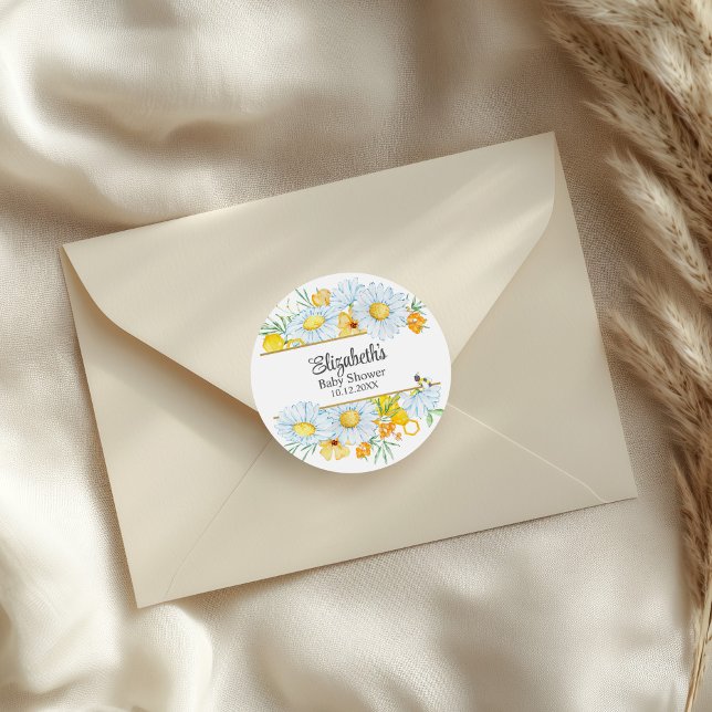Sticker Rond Baby shower Fleur sauvage de miel Bee (Honey Bee Wildflowers Baby Shower Classic Round Sticker on an elegant envelope.)