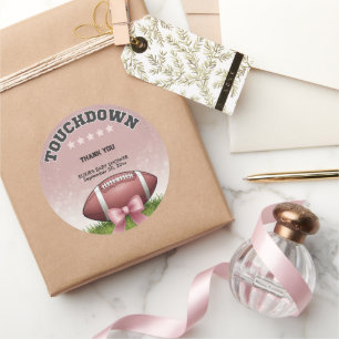 Sticker Rond Baby shower tactile de football à ruban rose