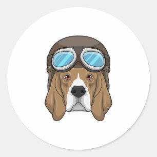 Sticker Rond Beagle en tant que pilote avec casquette pilote