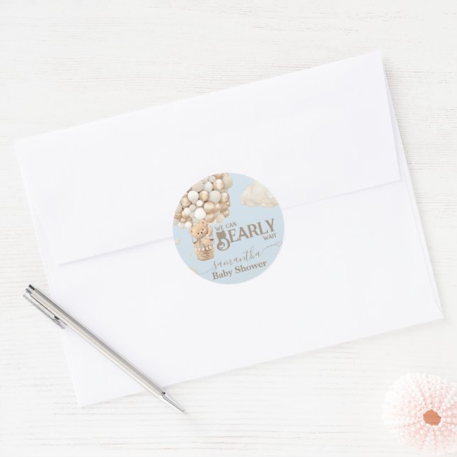 Sticker Rond Bear Balloon Bearly Wait Boy Baby shower bleu (Enveloppe)