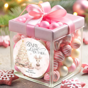 Sticker Rond Bébé son froid dehors Baby shower de cerfs d'hiver