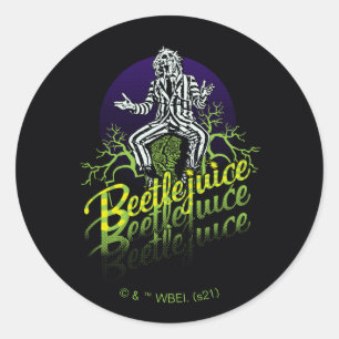 Sticker Rond Beetlejus Assis sur une pierre tombale