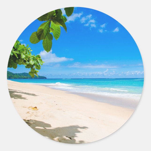 Sticker Rond Belle plage tropicale ensoleillée Photo (Devant)