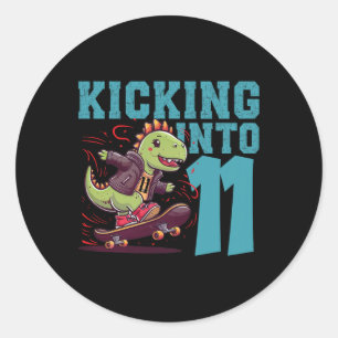 Sticker Rond Biographie d'un skater de 11 ans faisant du skateb