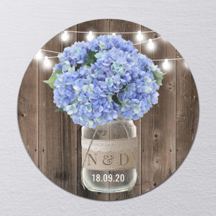 Sticker Rond Blue Hydrangea Floral Jar Mariage en bois rustique