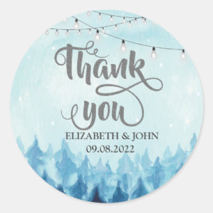 Sticker Rond Bois, Forêt, Pins Bleus Merci Mariage