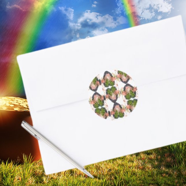 Sticker Rond Bouquets de coeur et de trèfle de la Saint-Patrick (St. Patrick's Day Flower Heart and Clover Bouquets Classic Round Sticker)