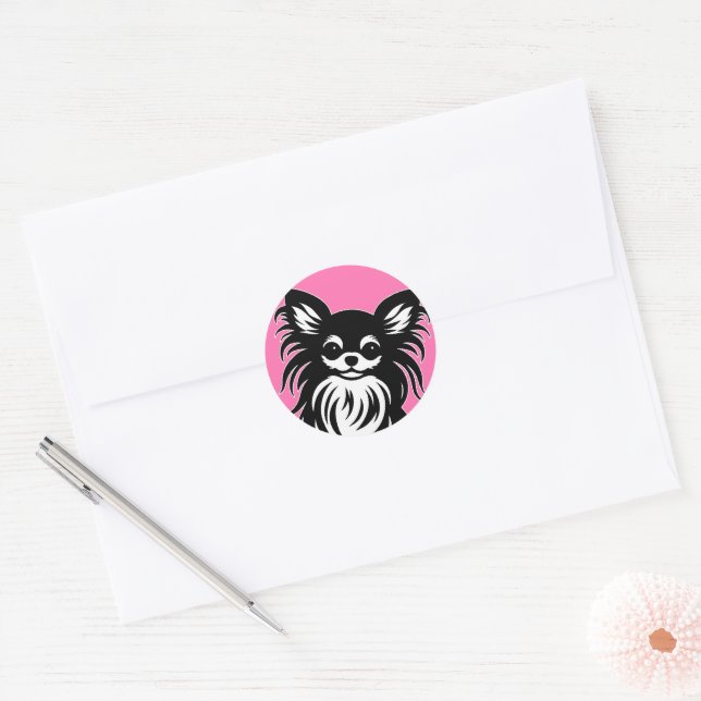 Sticker Rond Caricature de Chihuahua aux cheveux longs mignons (Enveloppe)