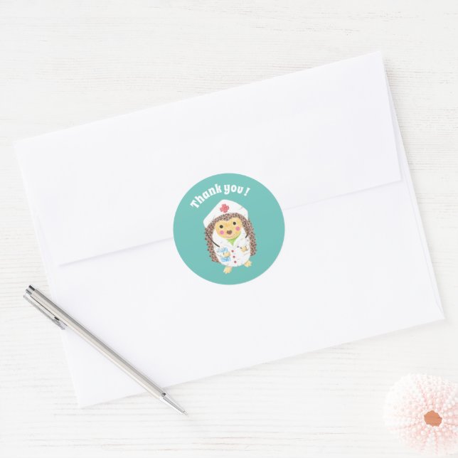 Sticker Rond Cartoon hérisson infirmière merci enveloppe scellé (Enveloppe)