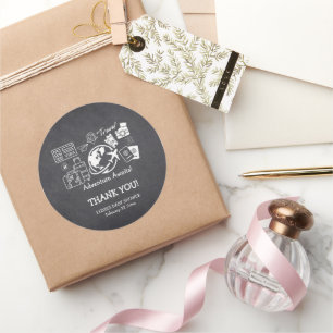 Sticker Rond Chalkboard Adventure Attend le Baby shower