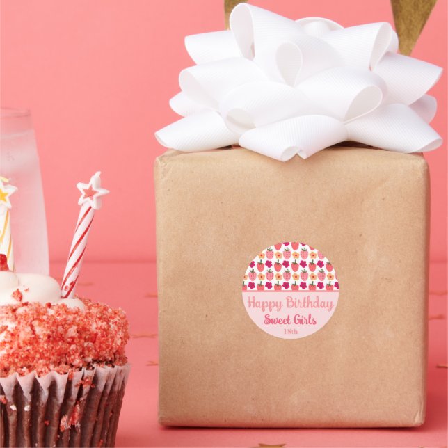 Sticker Rond Champs de fraises ravissant (Fête)