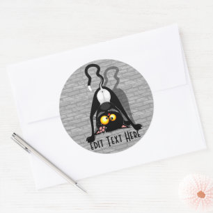 Sticker Rond Chat à l'envers Personnage de Dessin Animé Drôle
